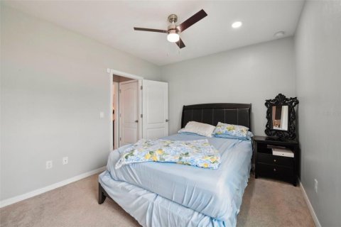 House in Ocoee, Florida 5 bedrooms, 229.56 sq.m. № 1903572 - photo 24