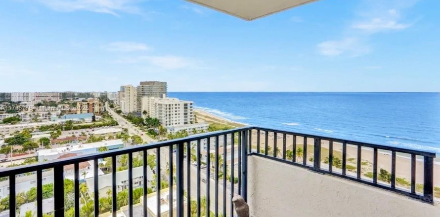 Condo à Pompano Beach, Floride, 2 chambres № 1863539