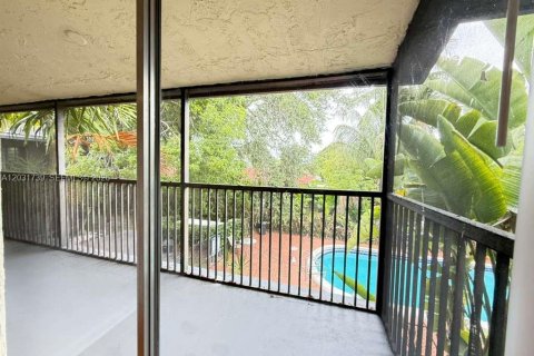Condominio en alquiler en Coral Springs, Florida, 2 dormitorios, 117.06 m2 № 2077944 - foto 15