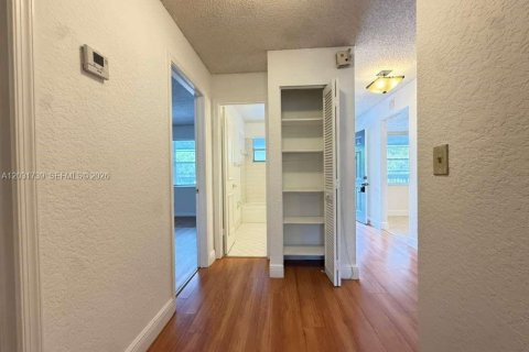 Condominio en alquiler en Coral Springs, Florida, 2 dormitorios, 117.06 m2 № 2077944 - foto 20
