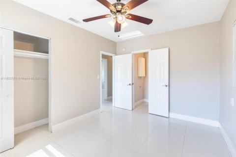 House in Fort Lauderdale, Florida 3 bedrooms, 140.19 sq.m. № 1972676 - photo 26