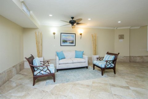 Condo in Sarasota, Florida, 2 bedrooms  № 1776998 - photo 9