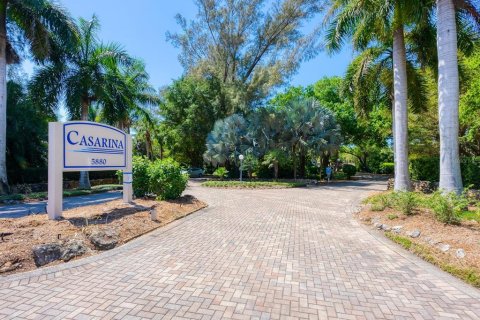 Condo in Sarasota, Florida, 2 bedrooms  № 1776998 - photo 14