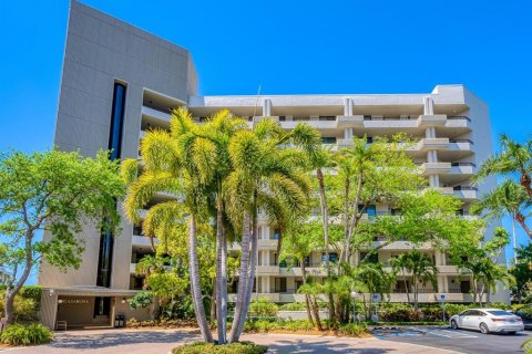 Condo in Sarasota, Florida, 2 bedrooms  № 1776998 - photo 15