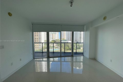 Copropriété à vendre à Miami, Floride: 2 chambres, 123.1 m2 № 1874583 - photo 18