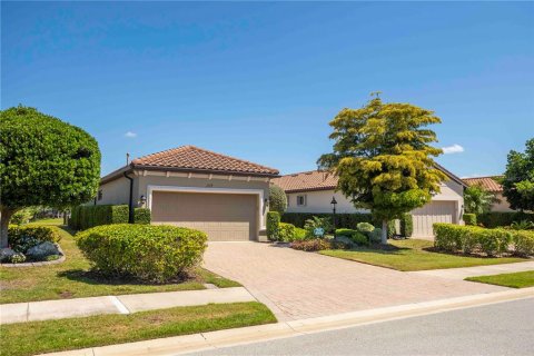 House in Lakewood Ranch, Florida 2 bedrooms, 156.45 sq.m. № 2151794