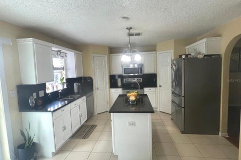 Villa ou maison à louer à Kissimmee, Floride: 4 chambres, 204.38 m2 № 1512774 - photo 11
