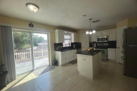 Villa ou maison à louer à Kissimmee, Floride: 4 chambres, 204.38 m2 № 1512774 - photo 10