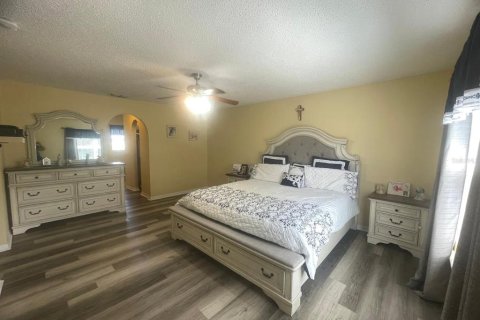 Villa ou maison à louer à Kissimmee, Floride: 4 chambres, 204.38 m2 № 1512774 - photo 21