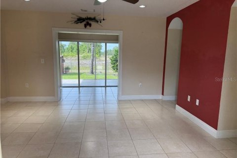 House in Lehigh Acres, Florida 3 bedrooms, 135.27 sq.m. № 1657061 - photo 8