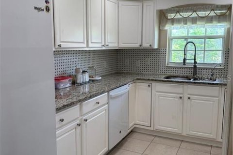 House in Lehigh Acres, Florida 3 bedrooms, 135.27 sq.m. № 1657061 - photo 27