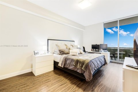 Condominio en venta en North Bay Village, Florida, 2 dormitorios, 135.45 m2 № 1978609 - foto 16