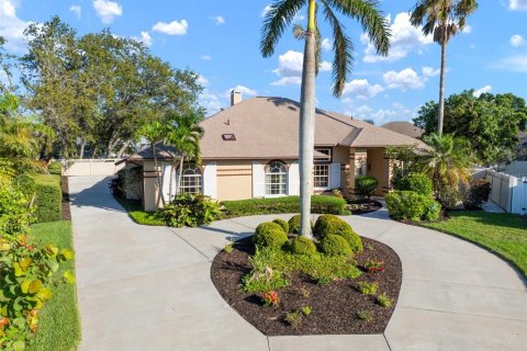 House in Bradenton, Florida 4 bedrooms, 279.73 sq.m. № 1772278 - photo 3