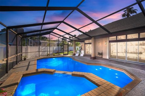 House in Bradenton, Florida 4 bedrooms, 279.73 sq.m. № 1772278 - photo 2