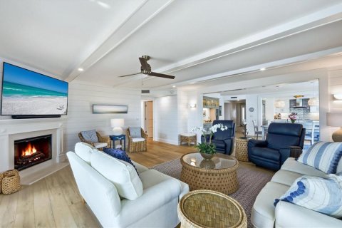 Condo in Placida, Florida, 3 bedrooms № 2106196 - photo 8