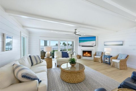 Condo in Placida, Florida, 3 bedrooms № 2106196 - photo 5