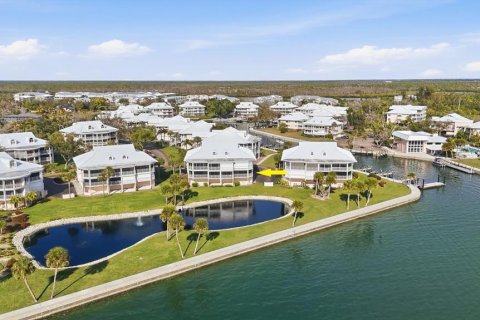 Condo in Placida, Florida, 3 bedrooms № 2106196 - photo 29