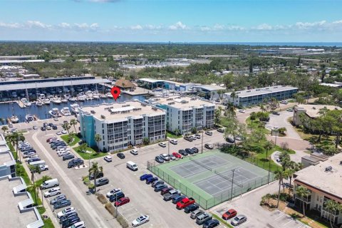 Купить кондоминиум в Сент-Питерсберг, Флорида 3 комнаты, 106.37м2, № 1740685 - фото 26