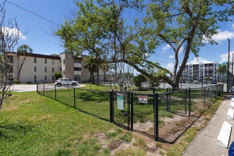 Купить кондоминиум в Сент-Питерсберг, Флорида 3 комнаты, 106.37м2, № 1740685 - фото 14