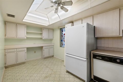 Купить кондоминиум в Сент-Питерсберг, Флорида 3 комнаты, 106.37м2, № 1740685 - фото 7