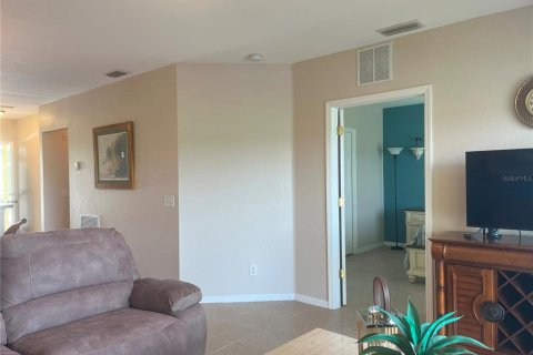 Condo in Punta Gorda, Florida, 2 bedrooms  № 1840226 - photo 13