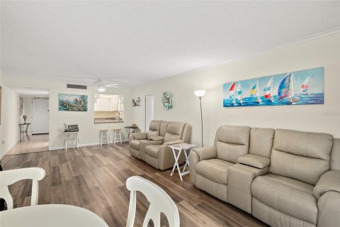 Купить кондоминиум в Дейтона - Бич-Шорс, Флорида 4 комнаты, 98.66м2, № 1837622 - фото 10
