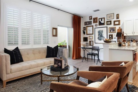 Townhouse in Saint Petersburg, Florida 3 bedrooms, 124.77 sq.m. № 1919281 - photo 18