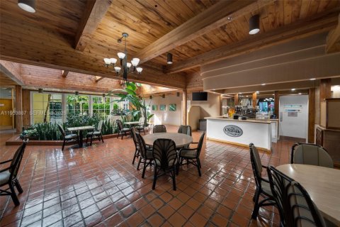Condominio en venta en Miami, Florida, 1 dormitorio, 111.48 m2 № 2008259 - foto 29