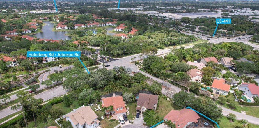 House in Parkland, Florida 3 bedrooms, 171.31 sq.m. № 1104737