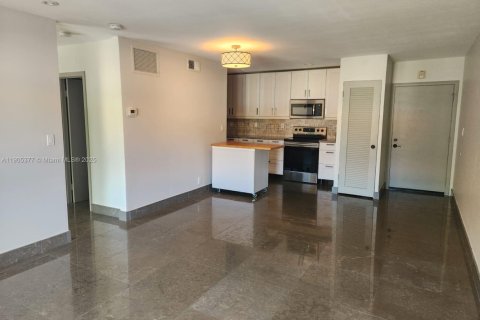 Снять в аренду кондоминиум в Уилтон-Мэнорс, Флорида 1 спальня, 69.68м2, № 1956153 - фото 7