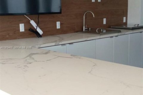 Снять в аренду кондоминиум в Майами, Флорида 1 спальня, 63.36м2, № 2046052 - фото 20