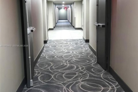 Снять в аренду кондоминиум в Майами, Флорида 1 спальня, 63.36м2, № 2046052 - фото 25