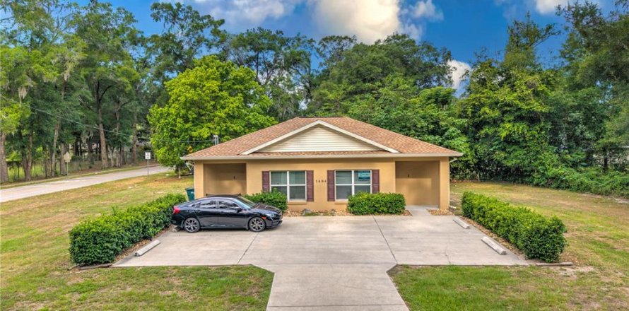 Propiedad comercial en Ocala, Florida 2 dormitorios, 119.19 m2 № 2124825