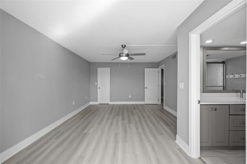 Copropriété à vendre à Saint Petersburg, Floride: 2 chambres, 97.55 m2 № 2102695 - photo 25