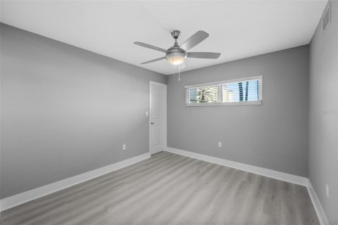 Copropriété à vendre à Saint Petersburg, Floride: 2 chambres, 97.55 m2 № 2102695 - photo 15