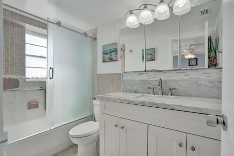 Copropriété à vendre à Miami Beach, Floride: 1 chambre, 74.79 m2 № 2012173 - photo 22