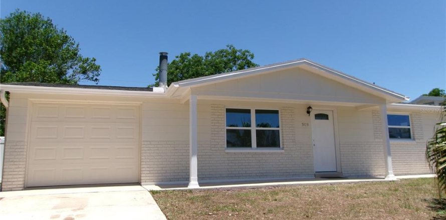 Villa ou maison à Holiday, Floride 2 chambres, 84.73 m2 № 2148684