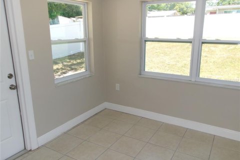 Villa ou maison à vendre à Holiday, Floride: 2 chambres, 84.73 m2 № 2148684 - photo 9