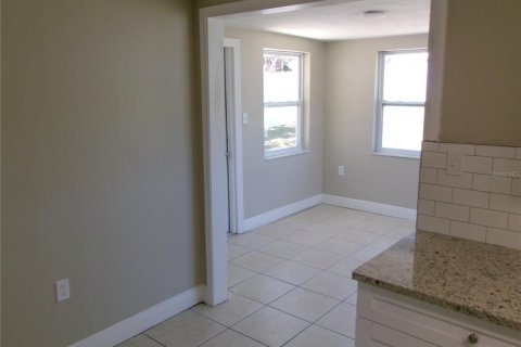 Villa ou maison à vendre à Holiday, Floride: 2 chambres, 84.73 m2 № 2148684 - photo 7