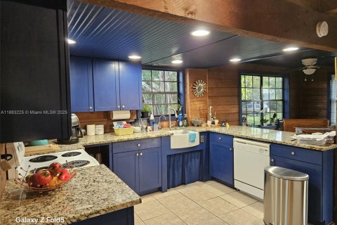 Casa en venta en Fort Myers, Florida, 2 dormitorios, 154.59 m2 № 1932078 - foto 10