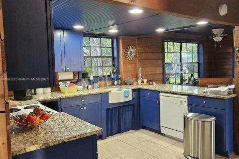 Casa en venta en Fort Myers, Florida, 2 dormitorios, 154.59 m2 № 1932078 - foto 18