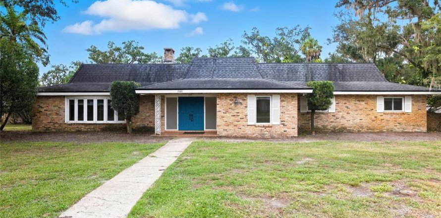 House in Arcadia, Florida 4 bedrooms, 379.88 sq.m. № 1900352