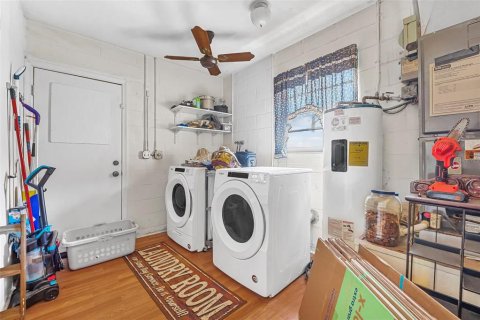 House in Edgewater, Florida 2 bedrooms, 116.31 sq.m. № 1719032 - photo 12