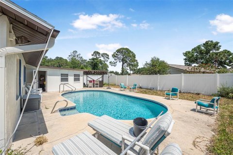 House in Edgewater, Florida 2 bedrooms, 116.31 sq.m. № 1719032 - photo 23