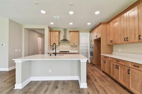 Casa en venta en Zephyrhills, Florida, 4 dormitorios, 263.38 m2 № 1559934 - foto 12