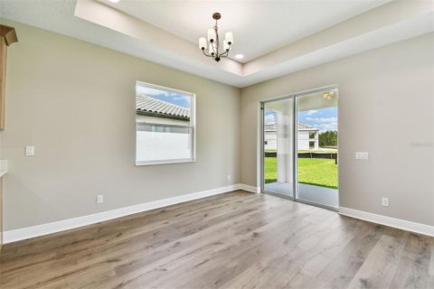 Casa en venta en Zephyrhills, Florida, 4 dormitorios, 263.38 m2 № 1559934 - foto 17