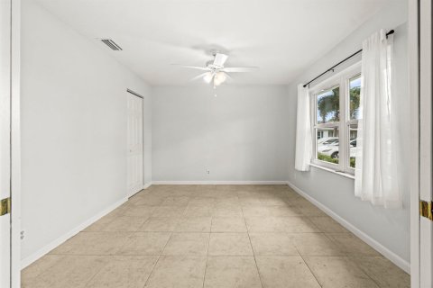 Condo in Delray Beach, Florida, 2 bedrooms  № 2251760 - photo 14