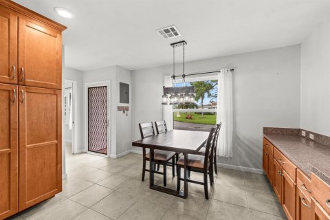 Condo in Delray Beach, Florida, 2 bedrooms  № 2251760 - photo 6