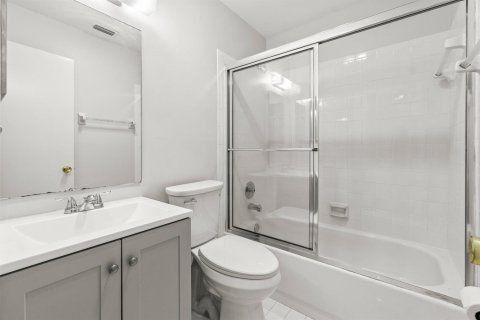 Condo in Delray Beach, Florida, 2 bedrooms  № 2251760 - photo 21