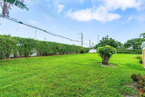 Condo in Delray Beach, Florida, 2 bedrooms  № 2251760 - photo 29